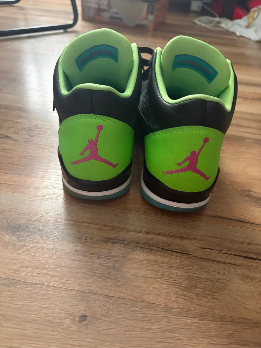 Jordan low top